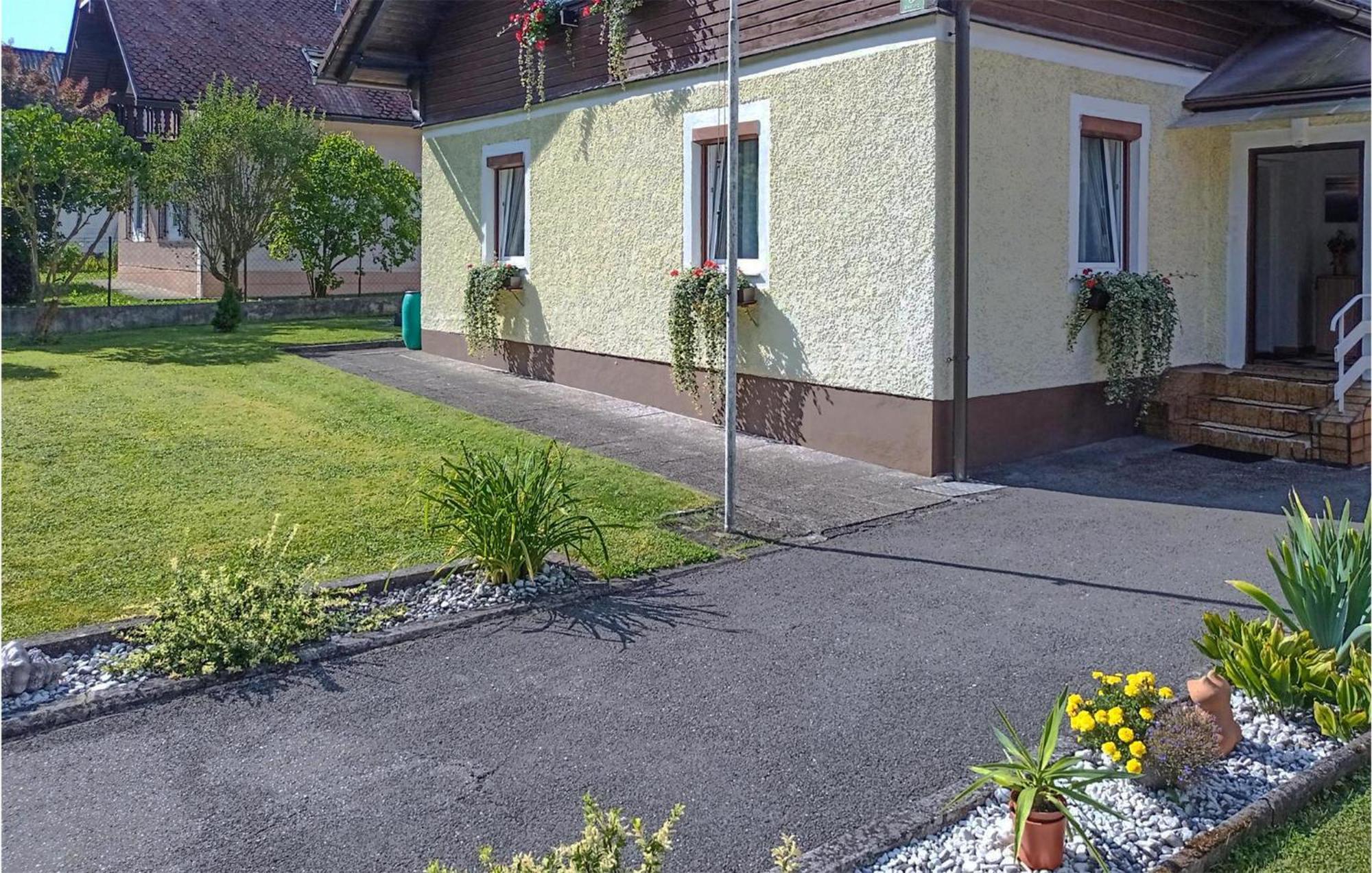 Ruhige Ferienwohnung Loich エクステリア 写真